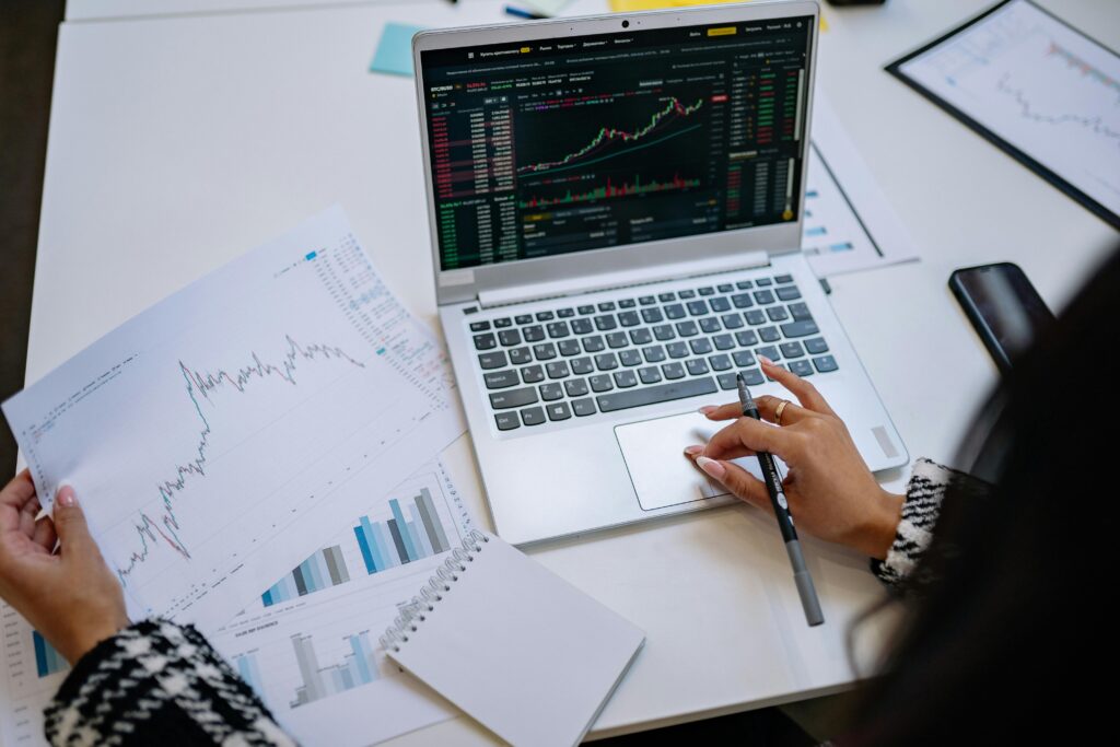 How to Manage Risk and Protect Your Money | Timeless Investment Guide